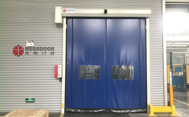 吉利汽車安裝美高防塵快速卷簾門(mén)縮略圖