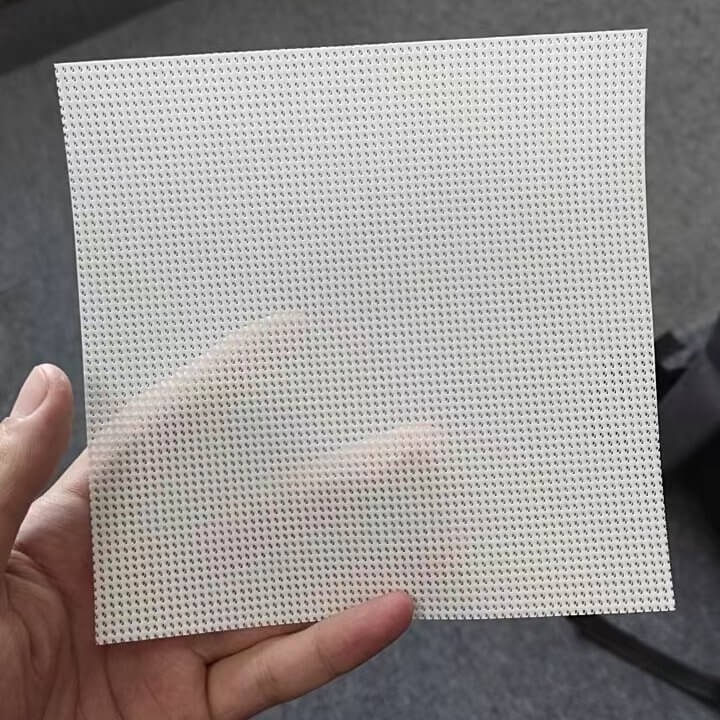 可以透氣防蚊蟲的網格快速門插圖